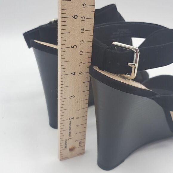 Forever 21 Black Strappy Wedges Size 7.5 - Picture 12 of 17